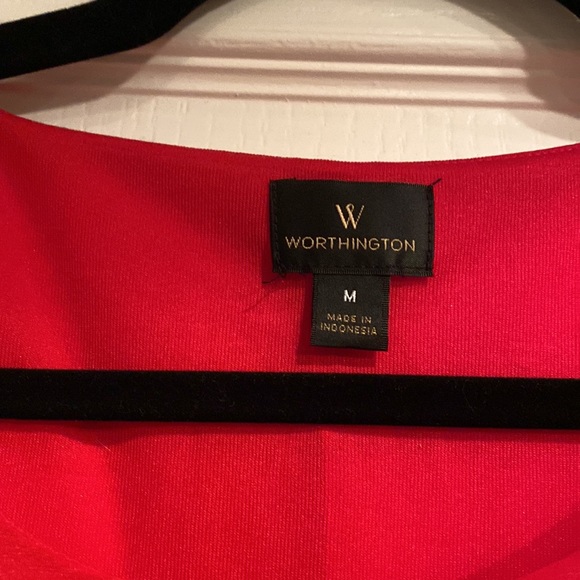 Red blouse - Picture 2 of 4